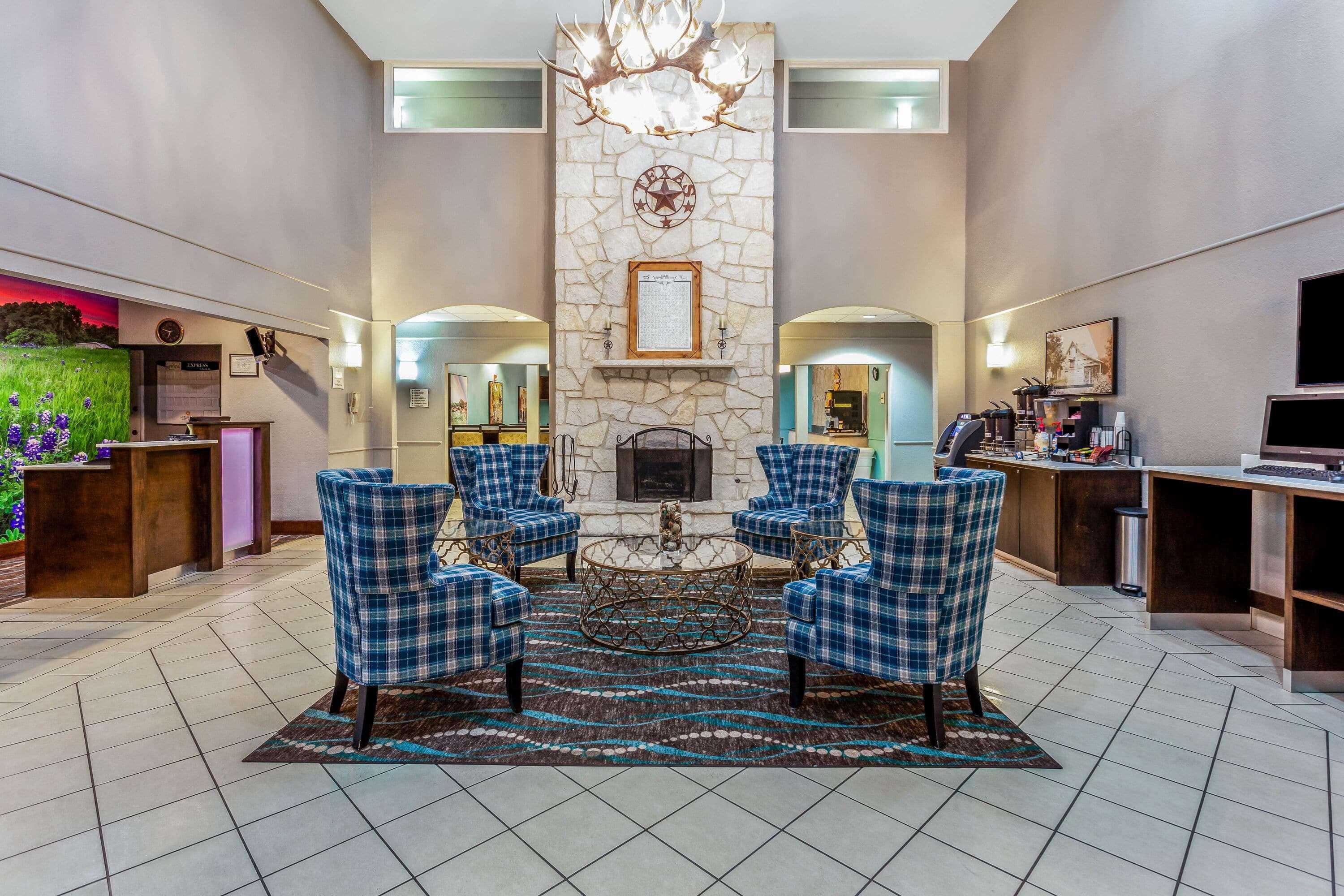 La Quinta By Wyndham Kerrville Exterior foto
